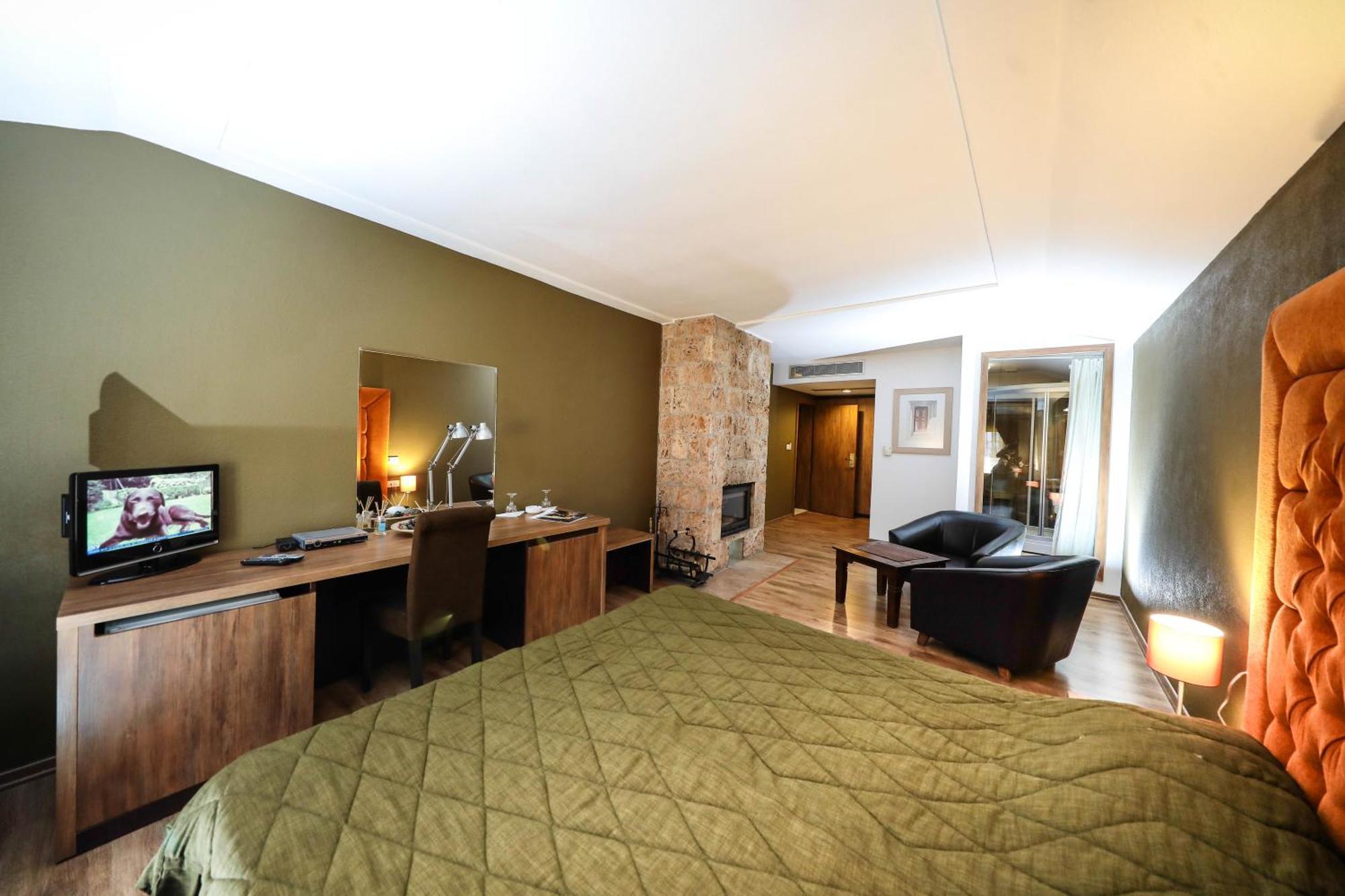 Hotel Carshia E Jupave Gjakova ภายนอก รูปภาพ