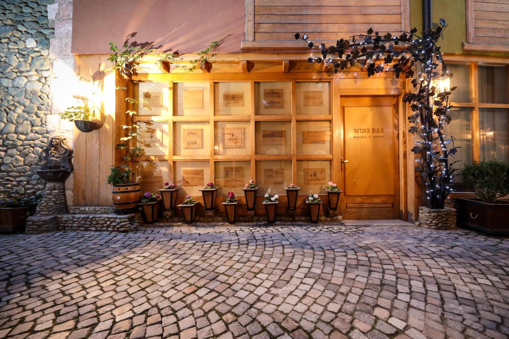 Hotel Carshia E Jupave Gjakova ภายนอก รูปภาพ