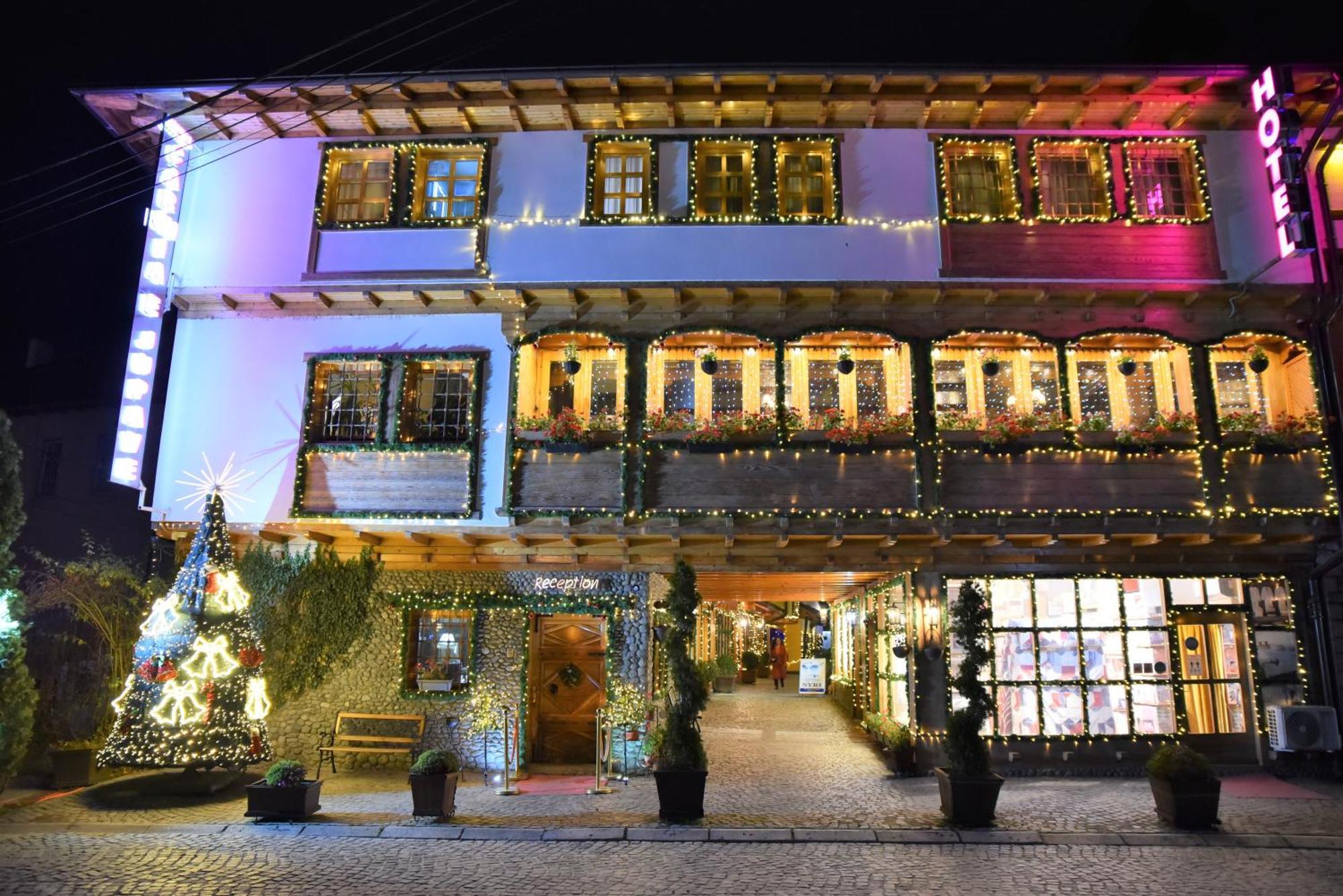 Hotel Carshia E Jupave Gjakova ภายนอก รูปภาพ