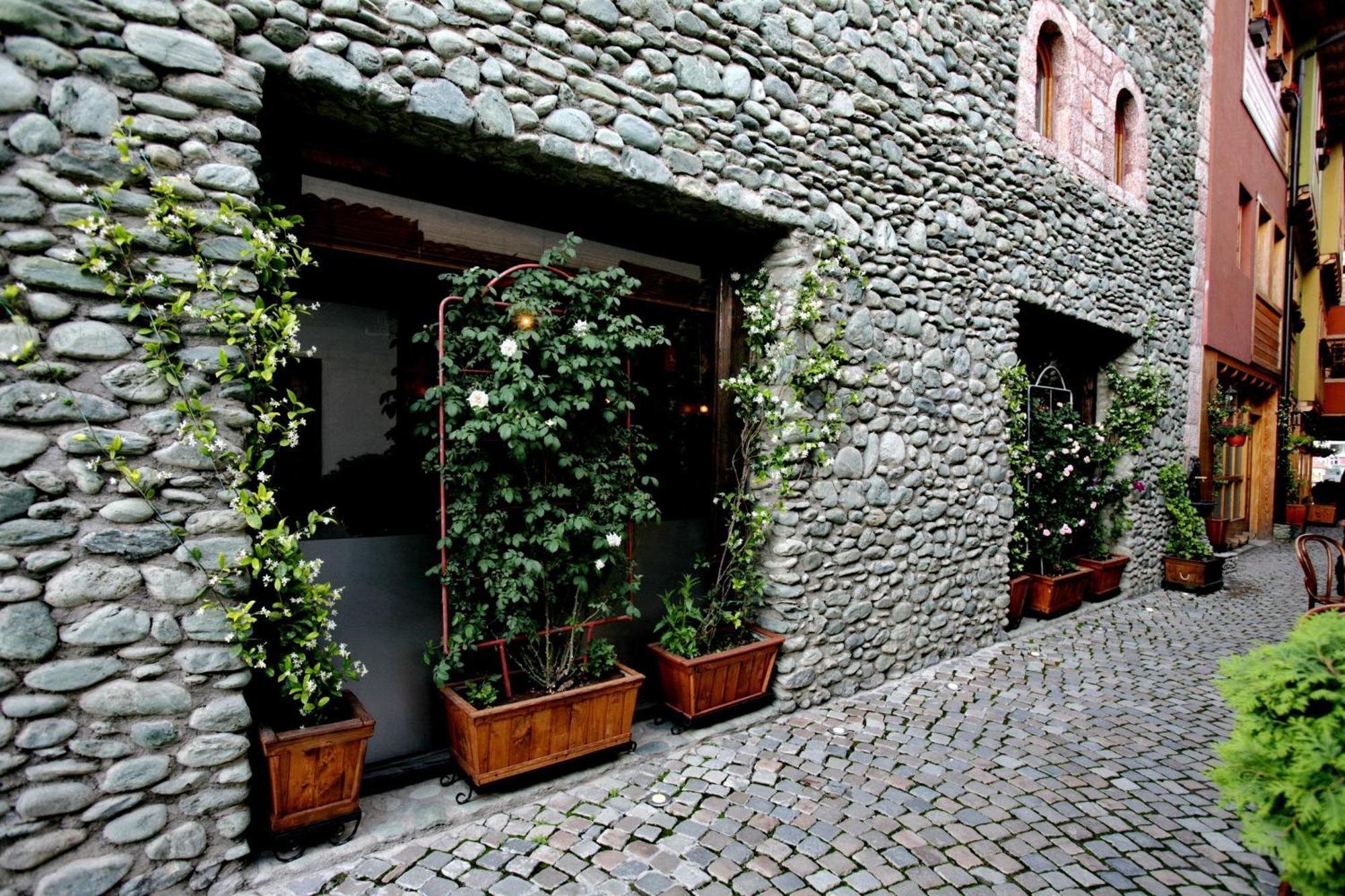 Hotel Carshia E Jupave Gjakova ภายนอก รูปภาพ