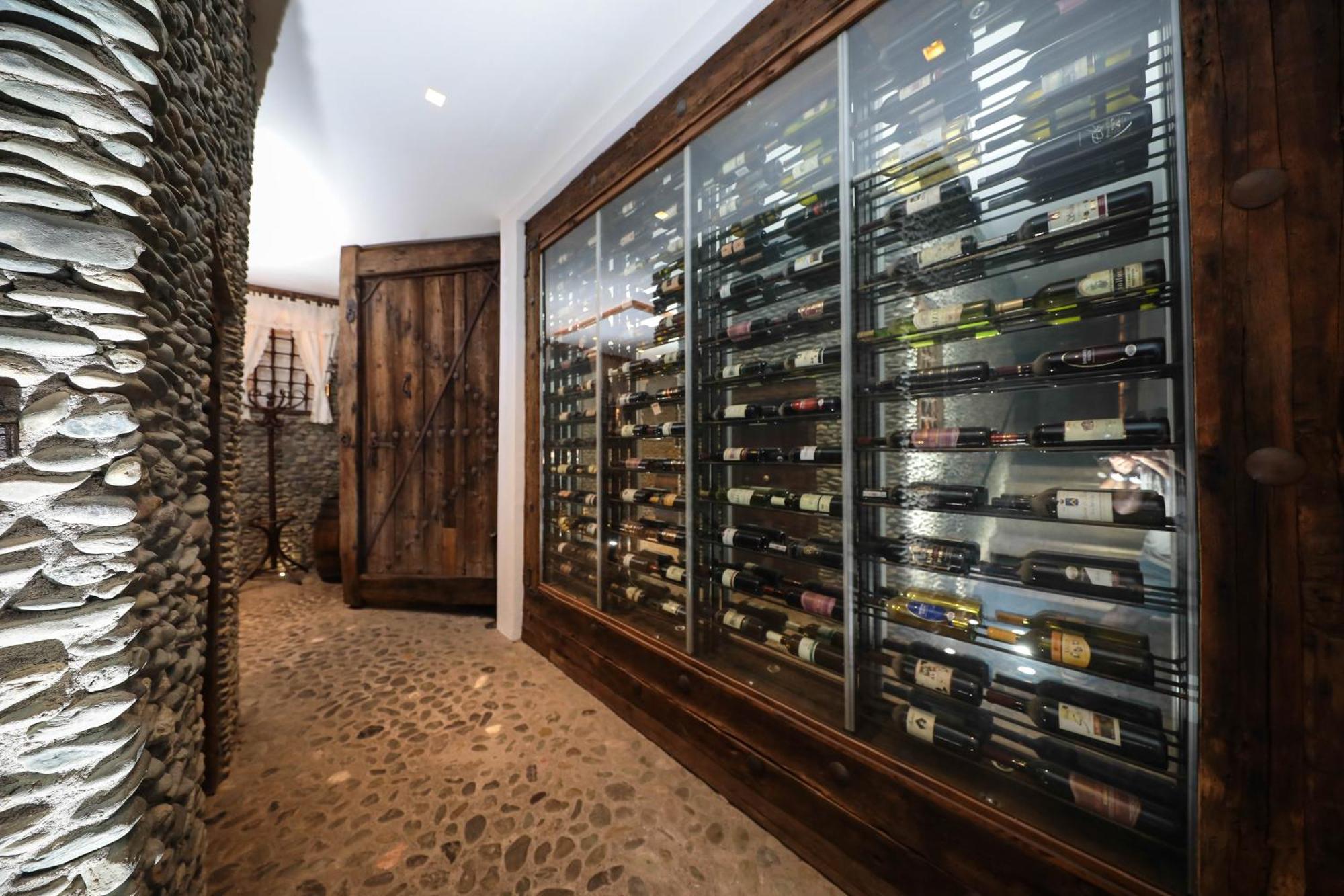 Hotel Carshia E Jupave Gjakova ภายนอก รูปภาพ