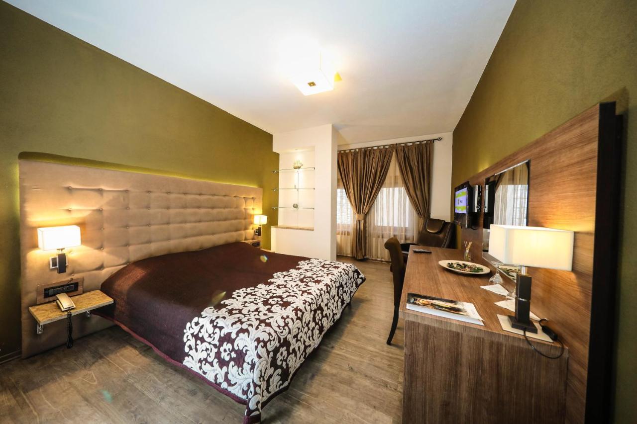 Hotel Carshia E Jupave Gjakova ภายนอก รูปภาพ